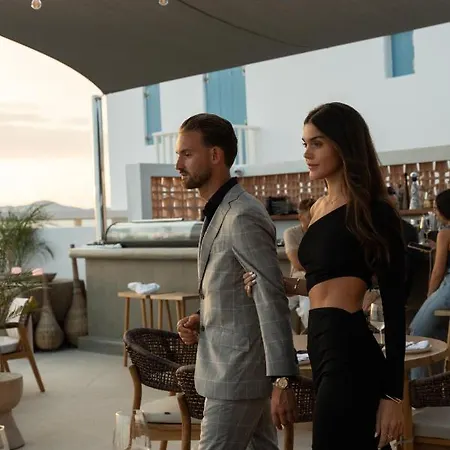 νumi Boutique *