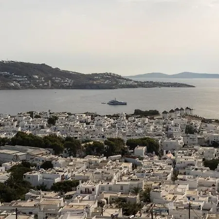νumi Boutique Hotel *