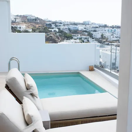 νumi Boutique Mykonos Town