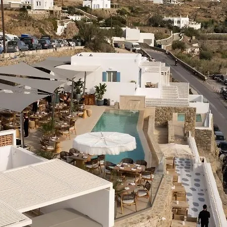 νumi Boutique Hotel *