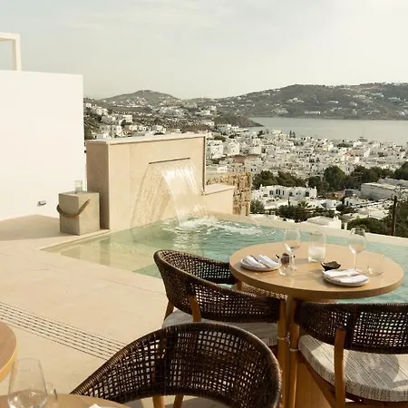 νumi Boutique *