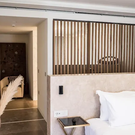 νumi Boutique Mykonos Town