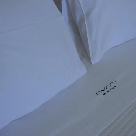 νumi Boutique
